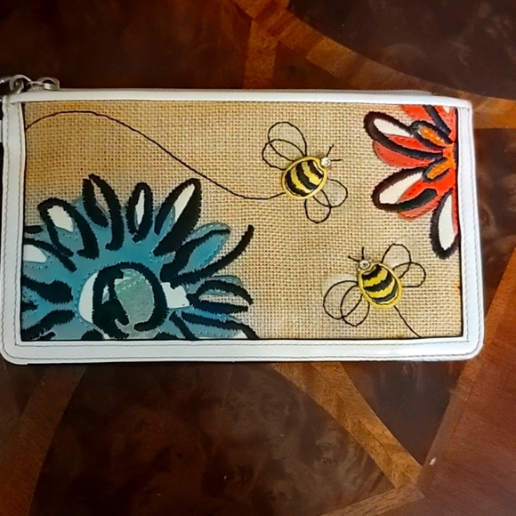 COACH EUC Ltd Edition Leafy 🐞 Straw Leather Tote Bag & 🐝Writslet ❤️ - Picture 14 of 16